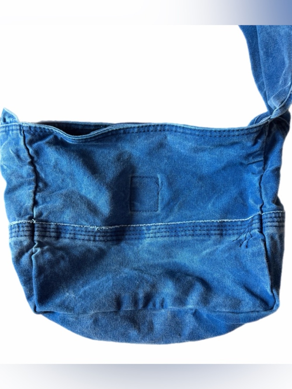 We The Free Waxed Canvas Zip Sling Bag Icelandis Blue - Picture 5 of 16